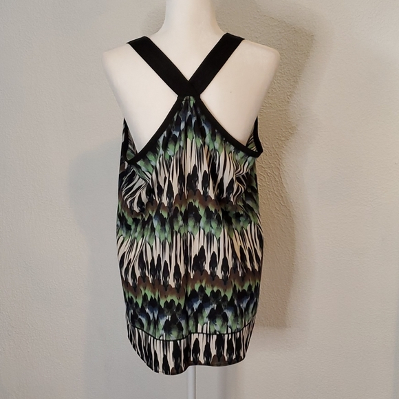 Express Tank Top - Picture 4 of 8